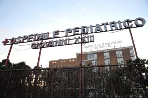 VIOLENZA SESSUALE: ABUSI SU MINORE,ARRESTATO PRIMARIO