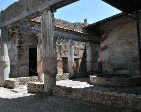 Pompei: tutti in fila per le domus mai viste