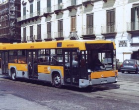 Autodromo_bus_L239_of_ANM_Naples_in_2000