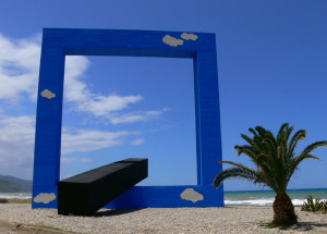 T.-Festa-Monumento-per-un-poeta-morto-finestra-sul-mare-1989-Fiumara-dArte-prov.-Catania