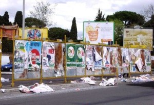 resti manifesti elettorali in municipio 18 Roma