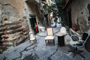 Quartieri popolari di Napoli:Vicoli, bassi, extracomunitari