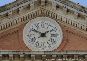 orologio-reggia-di-caserta-640x449