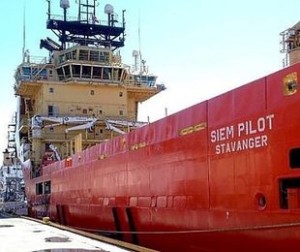 "Siem Pilot" la nave norvegese che trasportava gli 810 migranti sbarcati a Salerno.