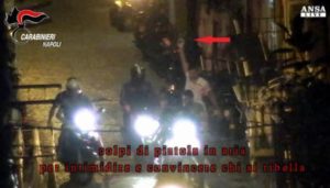Camorra: bimbi per confezionare droga e per spacciare, 42 arresti dei CC a Napoli