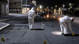 agguato-di-camorra-a-secondigliano-fuoco-contro-due-giovani