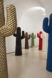 01_franco-mello-guido%20drocco-cactus-1972-gufram-italia-allestimento%20-alla-fondazione-plart-2017-ph-fabio-donato