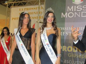miss-mondo-campania-con-miss-mondo-2016