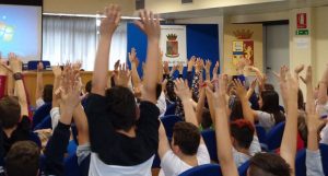 studenti_polizia-680x365_c