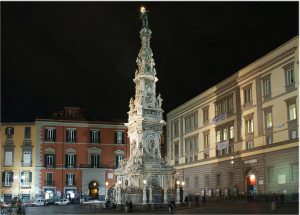 piazza-gesu-notte-2