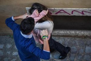 (SIMULAZIONE) Una simulazione di un'aggressione a una donna, Roma, 17 ottobre 2017. ANSA/ALESSANDRO DI MEO