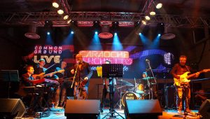 caraoche-cerchietto-live