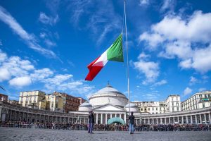 alzabandiera-in-piazza-del-plebiscito-2