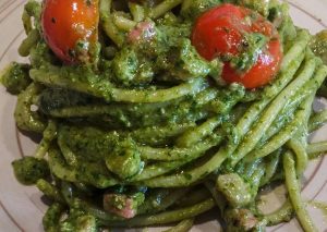 spaghetti-al-pesto-di-rucola-con-pomodorini-e-pancetta-recipe-main-photo