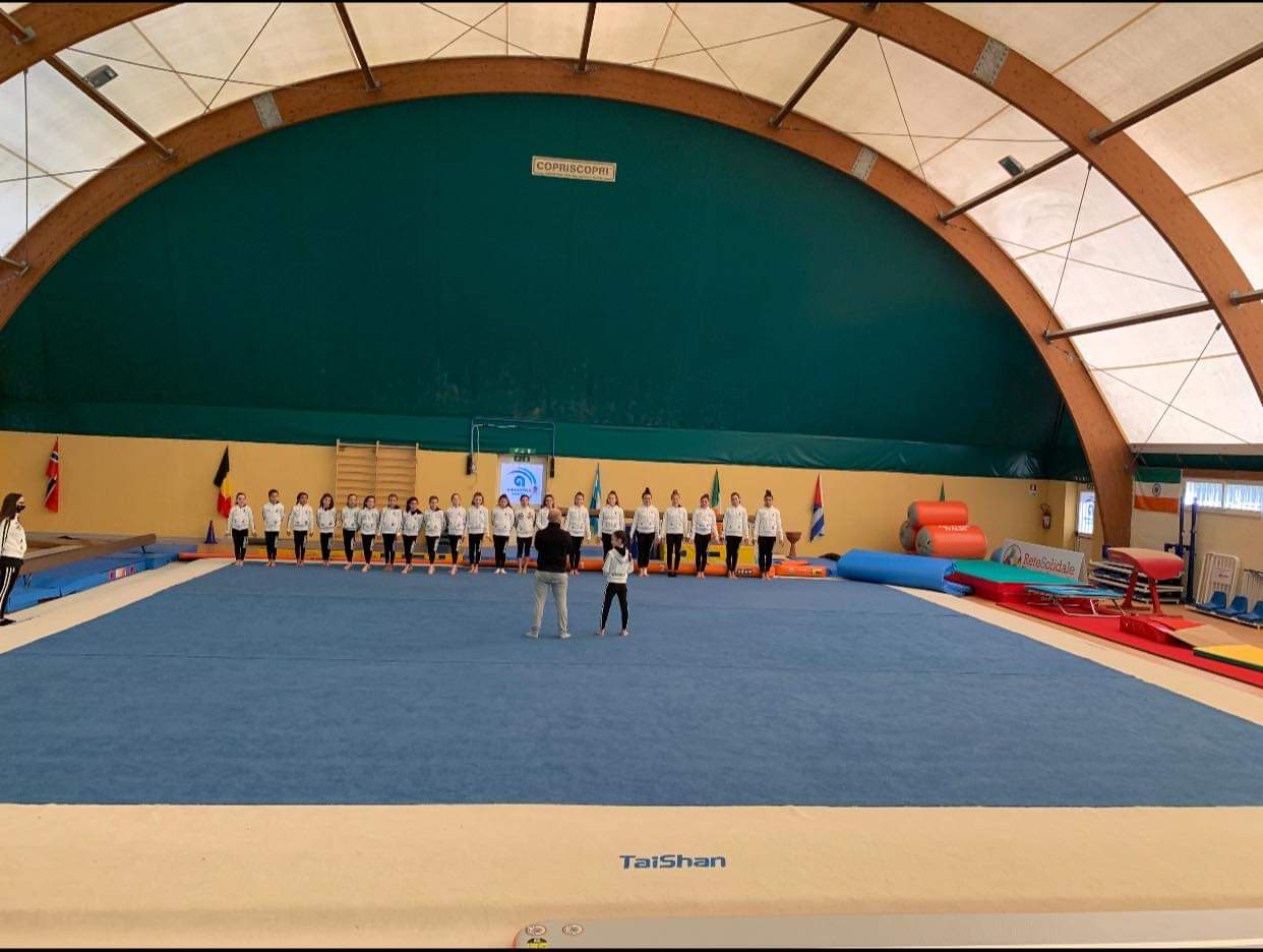 L'attrezzatura in dotazione a ASD Ginnastica Napoli al PalaCaravita