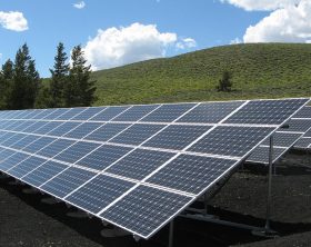 solar-panel-array-1591350_1280