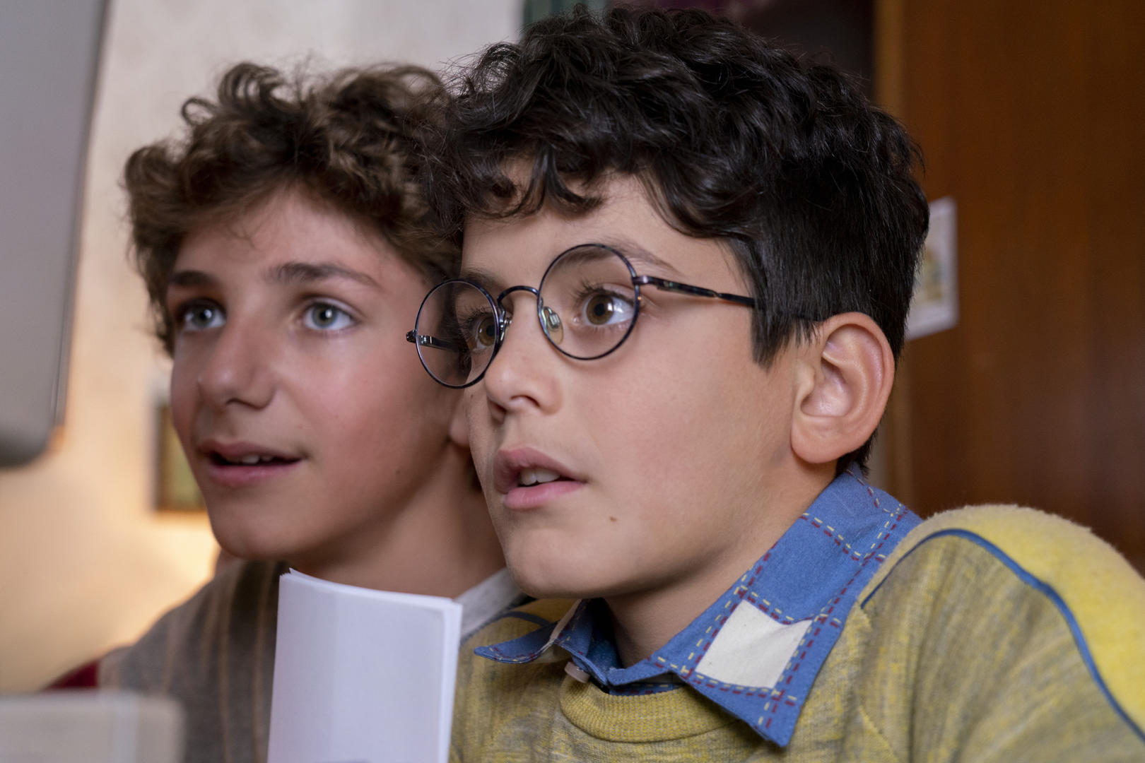 GENERATION 56K (L to R) ALFREDO CERRONE as DANIEL BAMBINO and GENNARO FILIPPONE as LUCA BAMBINO in episode 106 of GENERATION 56K Cr. MARGHERITA PANIZON/NETFLIX © 2021